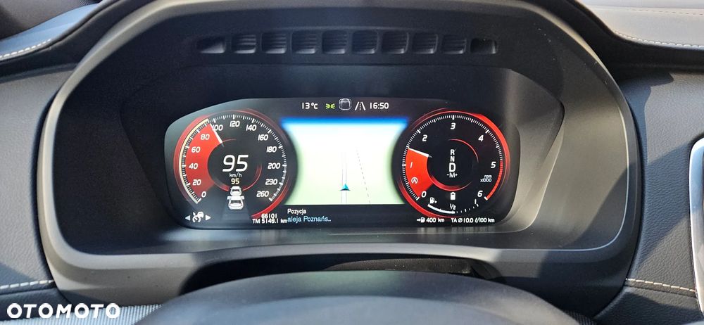 Volvo XC 90 B5 D AWD R-Design 7os - 30