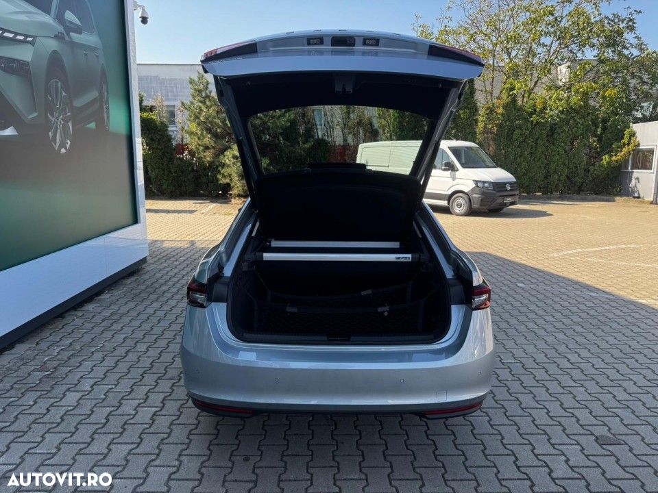 Skoda Superb 2.0 TDI DSG Selection - 36