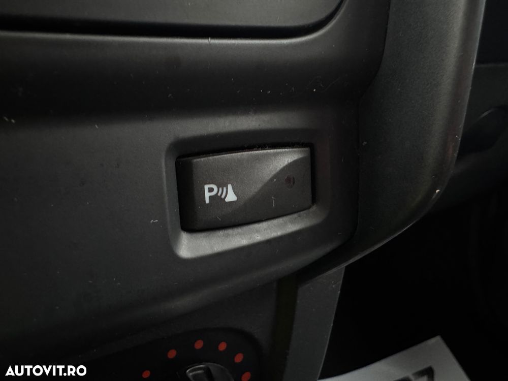 Dacia Duster dCi 110 FAP 4x2 Laureate - 17