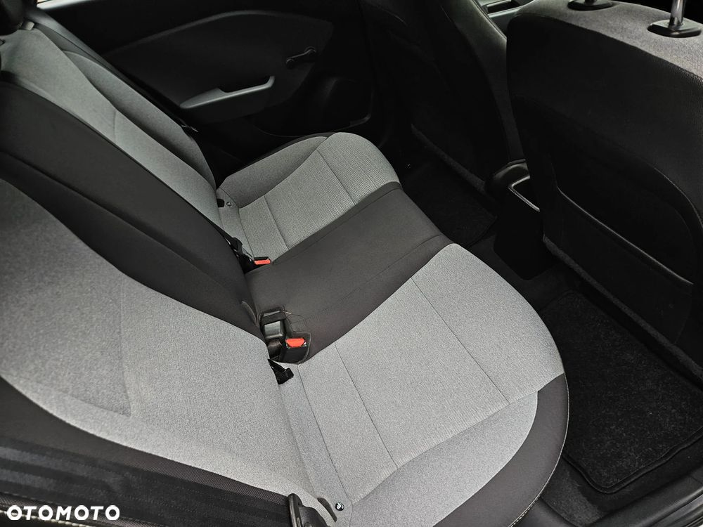 Hyundai i20 1.2 Select - 23