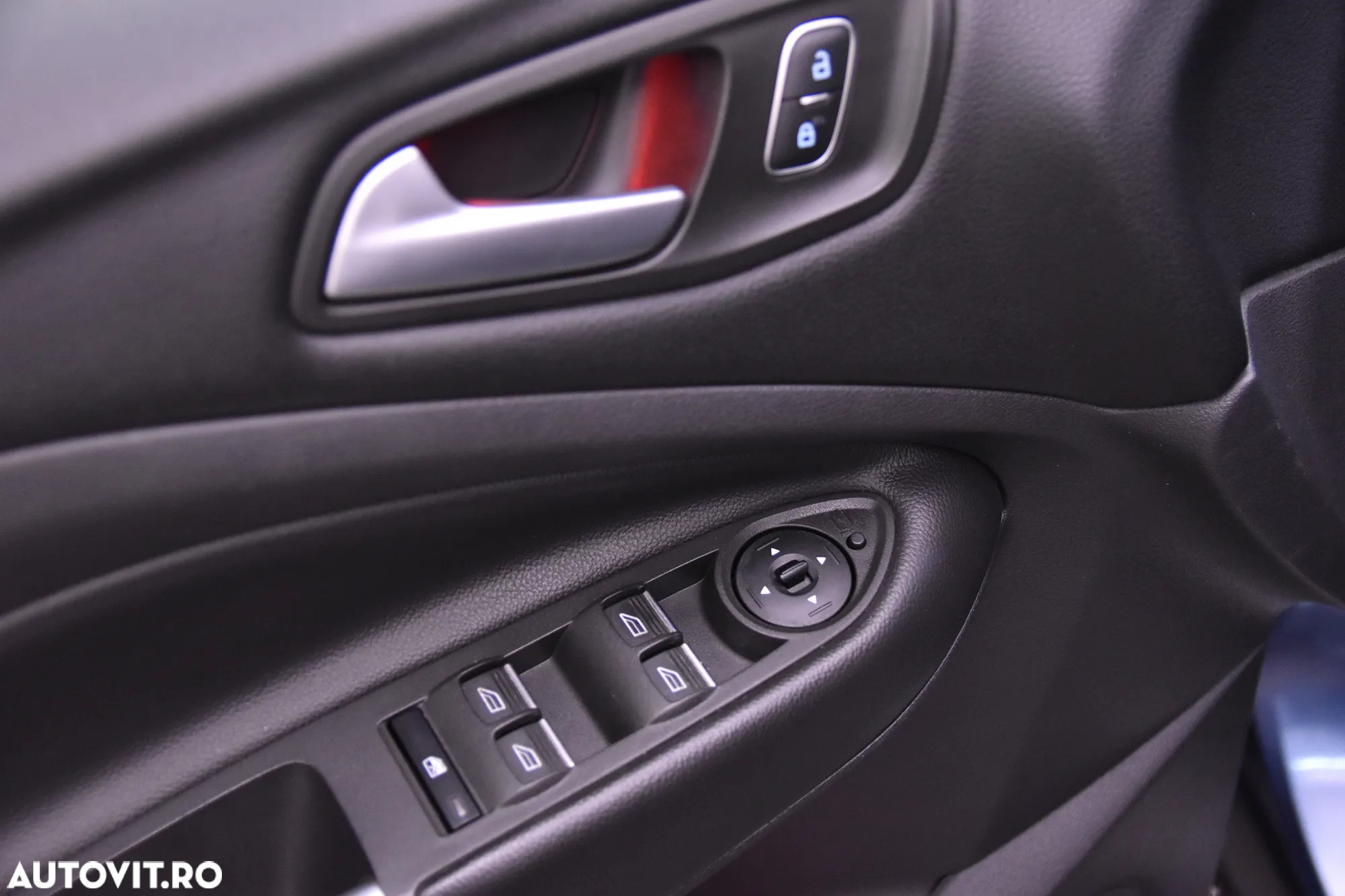 Ford Kuga - 14