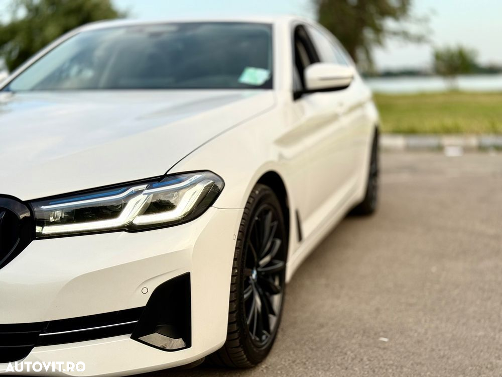 BMW Seria 5 520d xDrive AT MHEV - 8
