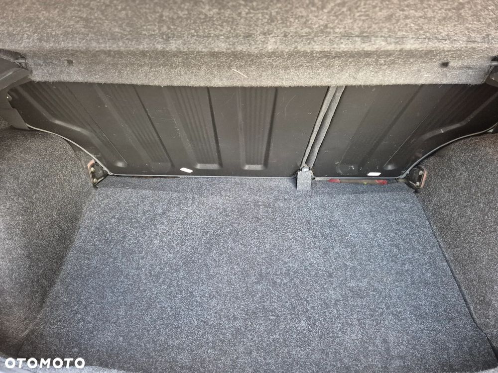Fiat Punto 1.2 16V Dynamic - 23