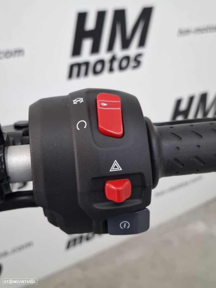 Triumph Speed Twin 400 - 10