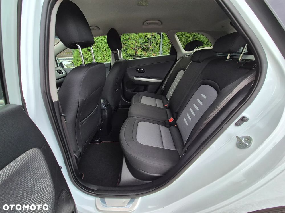 Kia Ceed 1.6 GDI Fifa World Cup Edition - 16