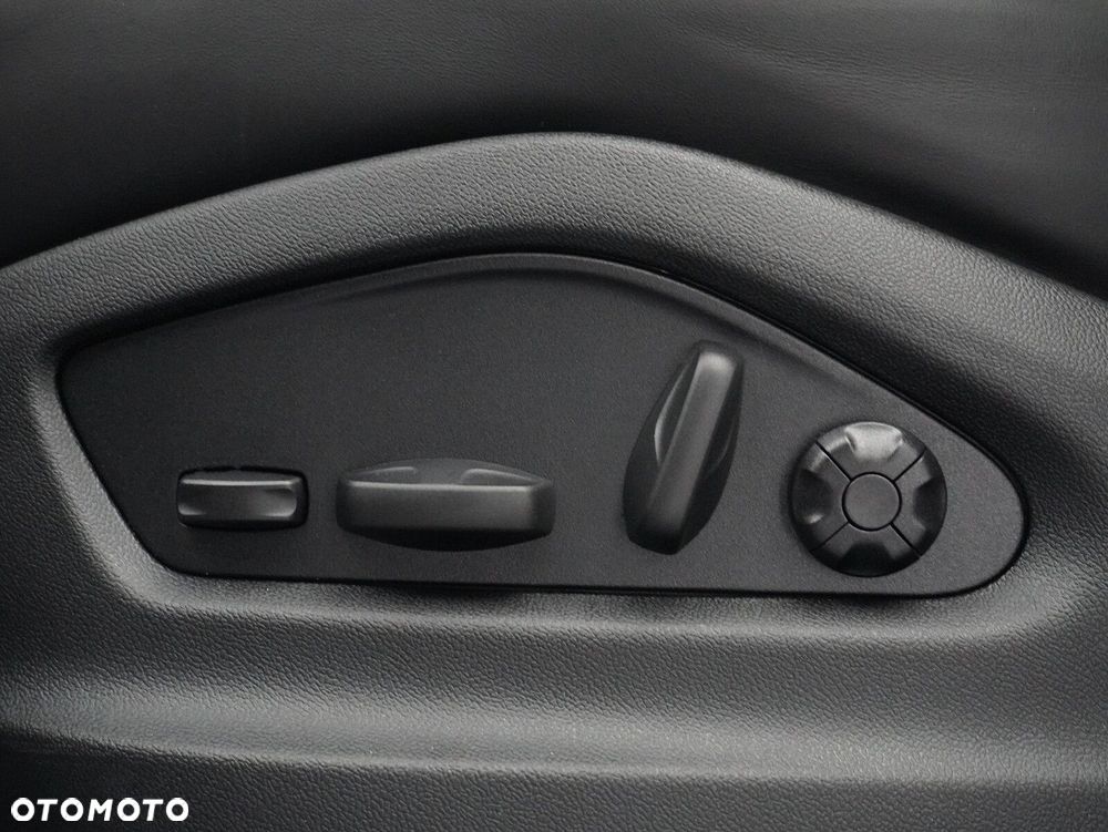 Porsche Cayenne S E-Hybrid PHEV Black Edition - 24