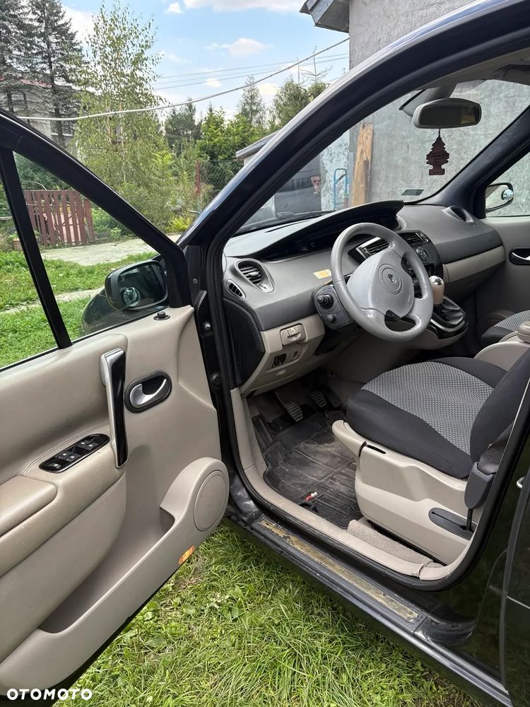 Renault Scenic - 9