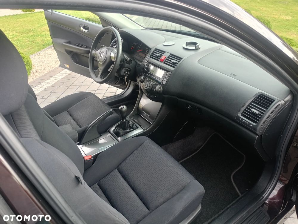 Honda Accord 2.0 i Sport - 24