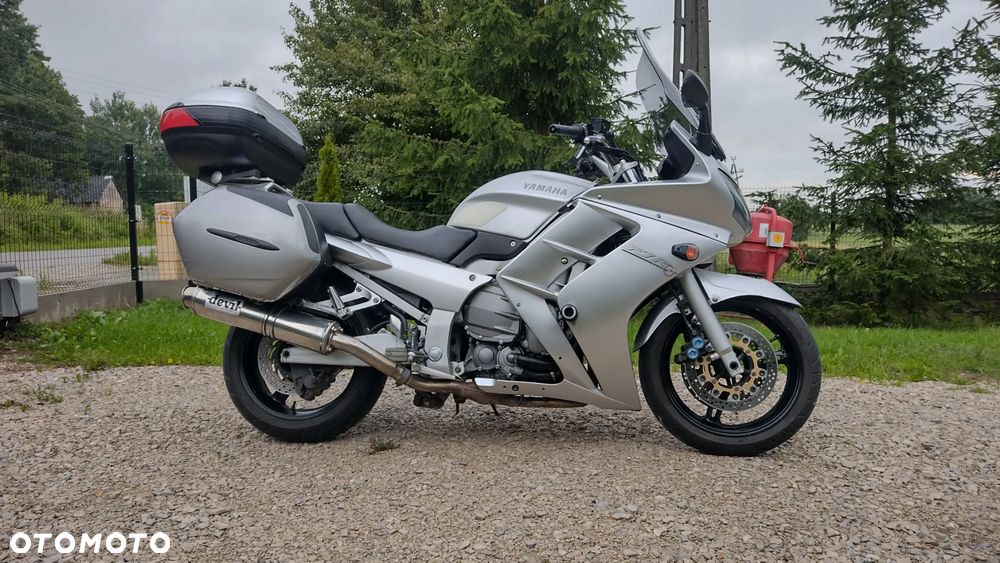 Yamaha FJR - 3