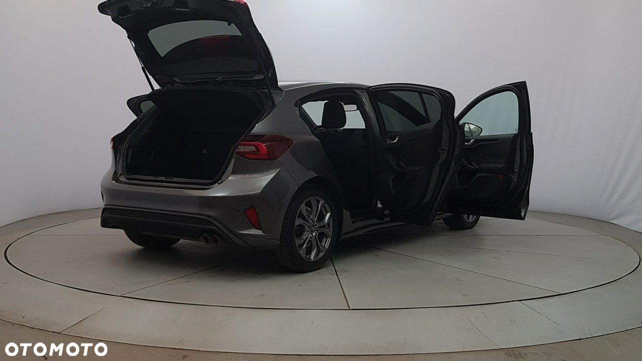 Ford Focus - 12