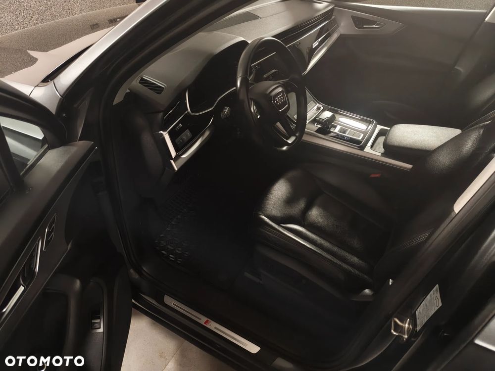 Audi Q7 - 18