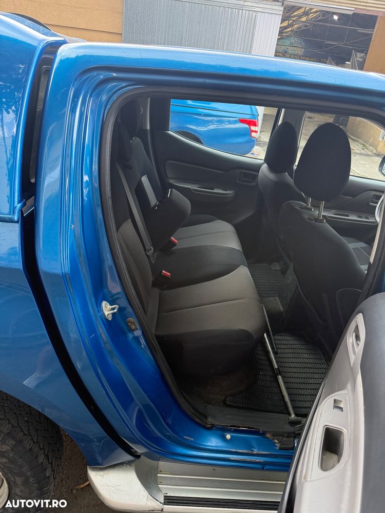 Mitsubishi L200 Double Cab M/T Intense - 22