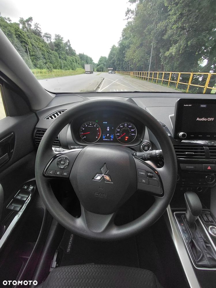 Mitsubishi Eclipse Cross - 9