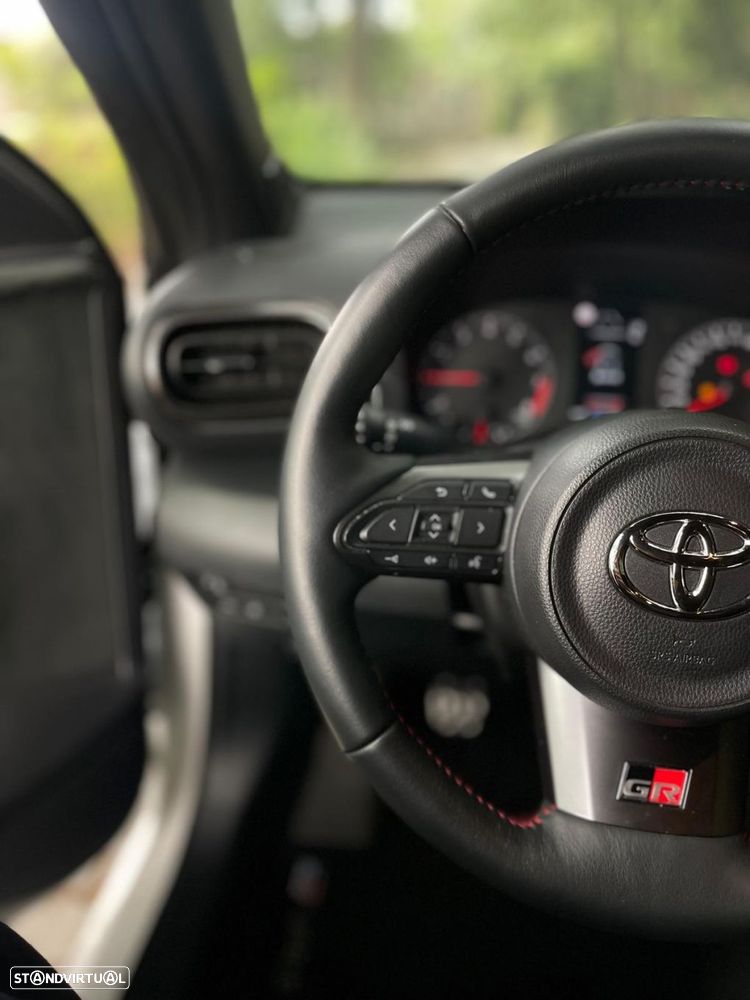Toyota GR Yaris c/ High-Performance-Pack - 23