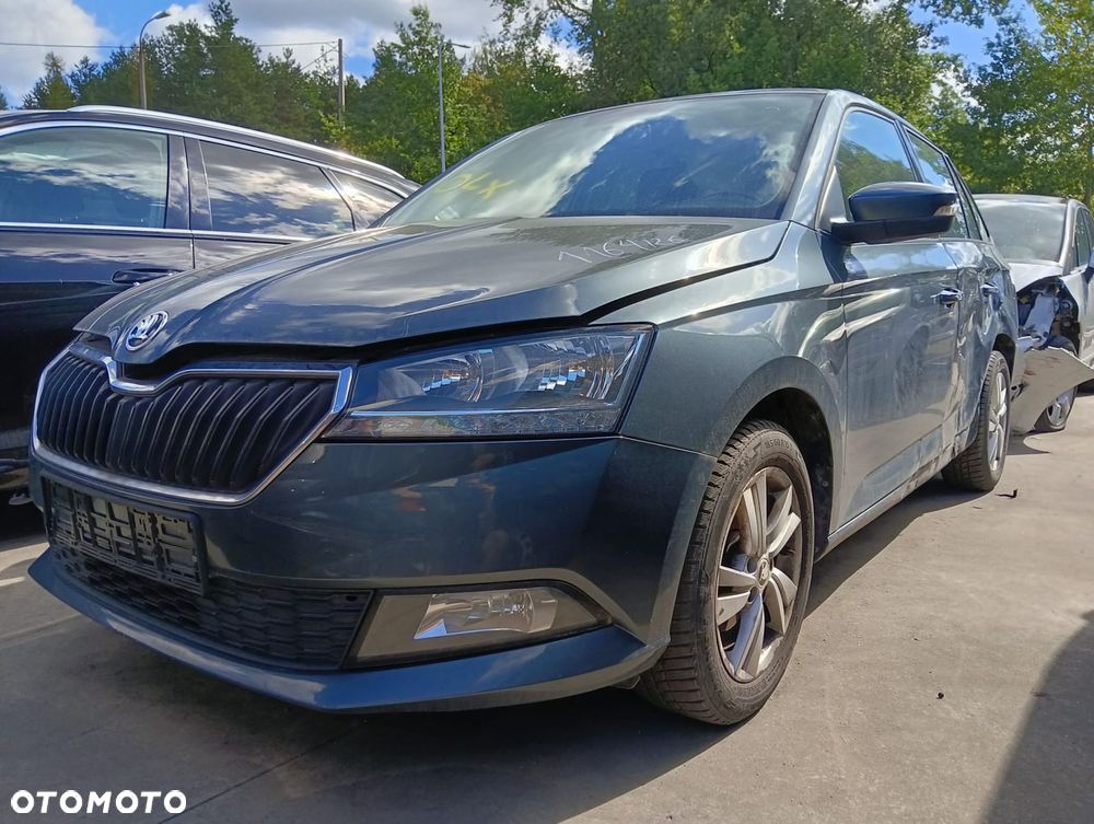 Kamera Cofania (Błotnik, Kierownica, Fotele, Części Silnikowe) Skoda Fabia 1,0 Benzyna 95 Km 2019 R - 1