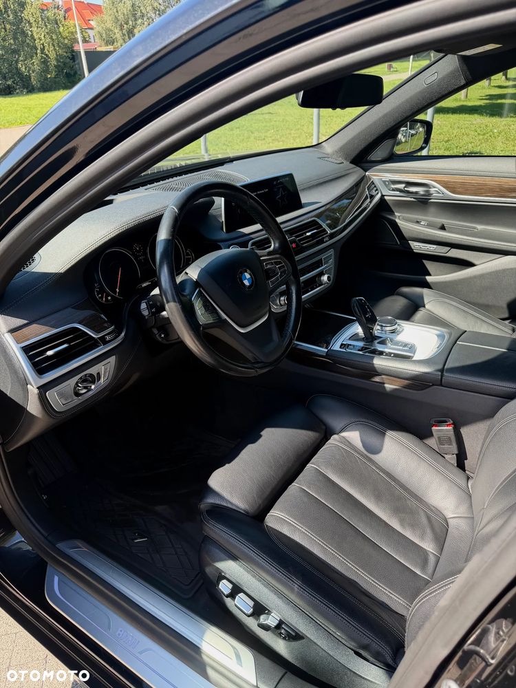 BMW Seria 7 730d - 19