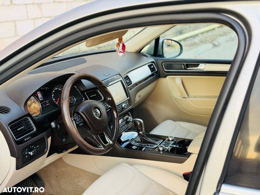 Volkswagen Touareg 3.0 V6 TDI BMT - 8