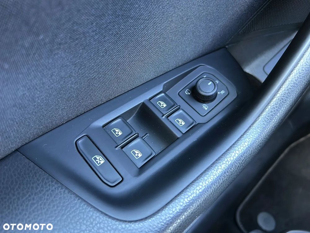 Volkswagen Passat Variant 1.5 TSI EVO Business DSG - 21