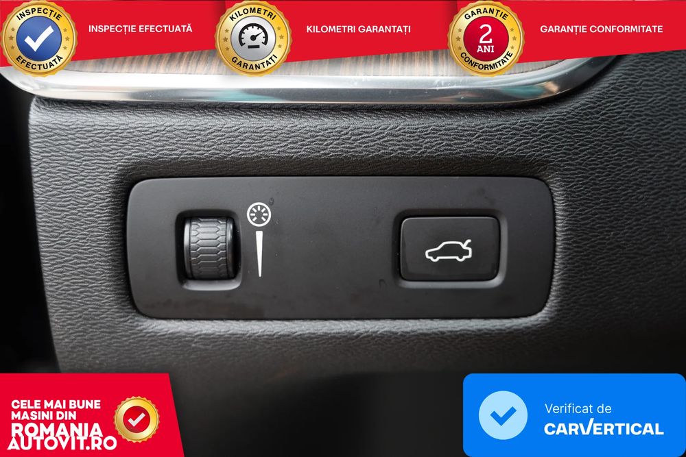 Volvo XC 60 Recharge T8 Twin Engine eAWD Inscription - 11