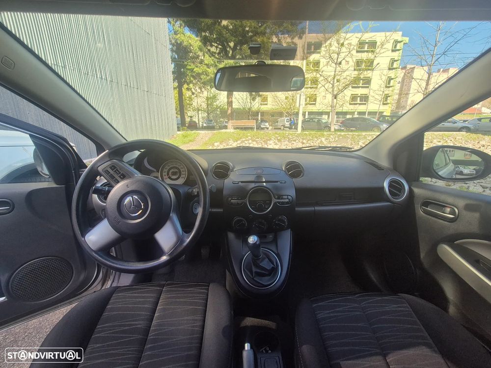 Mazda 2 1.3 MZR Core - 4