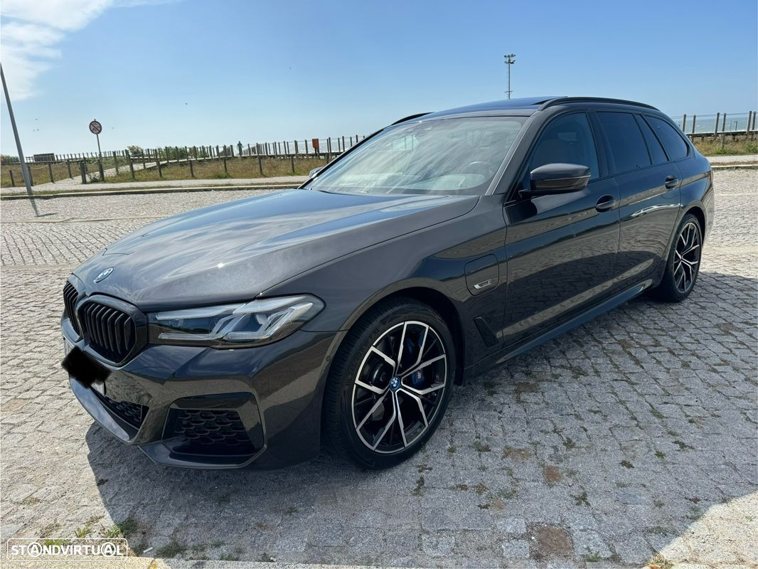 BMW 530 e Pack Desportivo M - 1