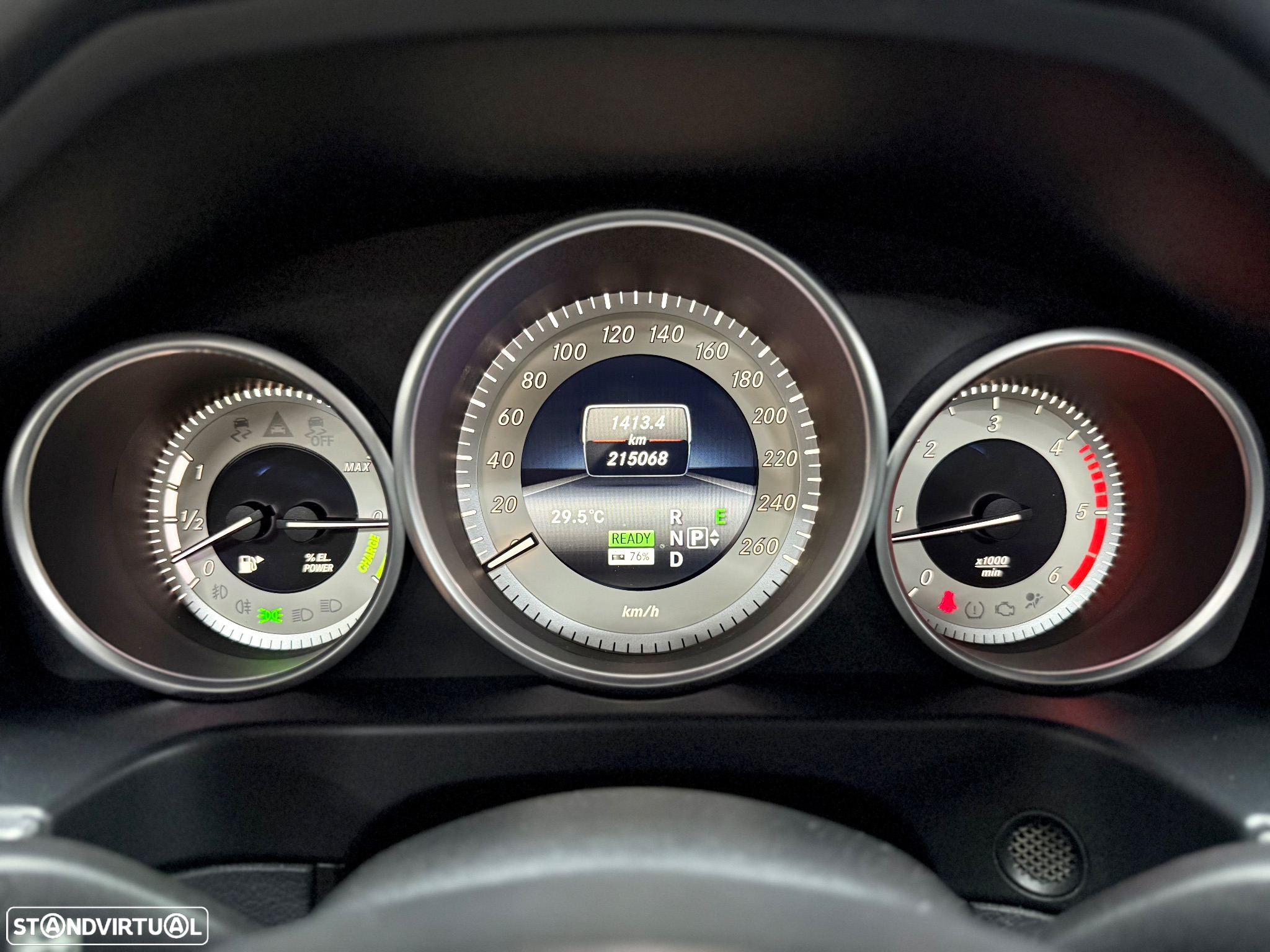 Mercedes-Benz E 300 Bluetec Hybrid Avantgarde - 27