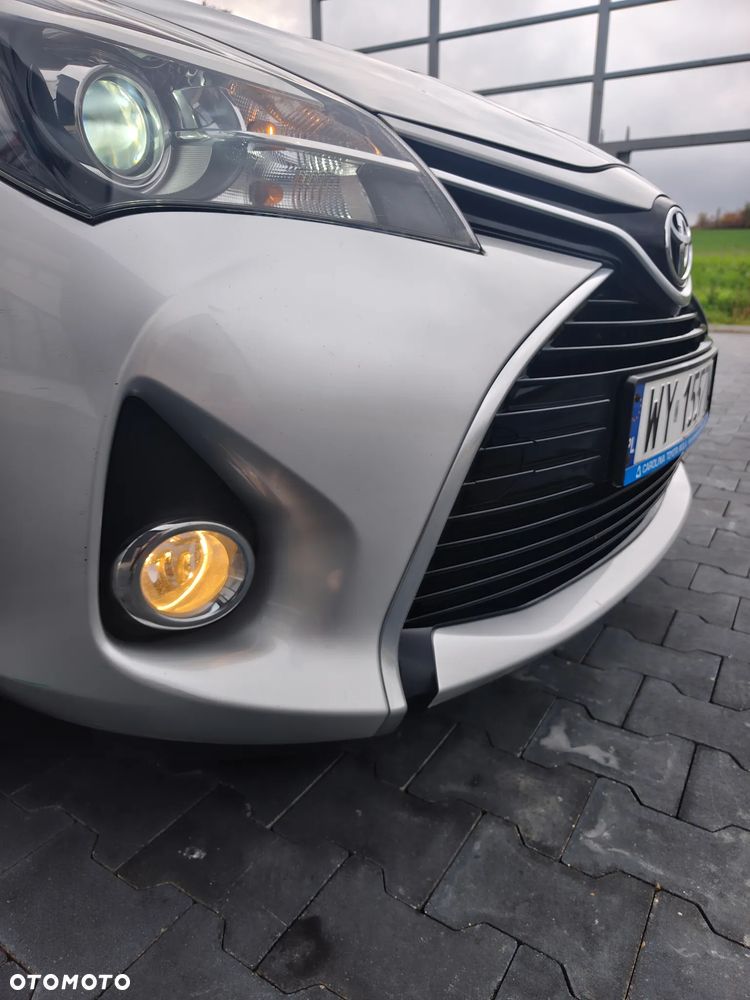 Toyota Yaris - 10