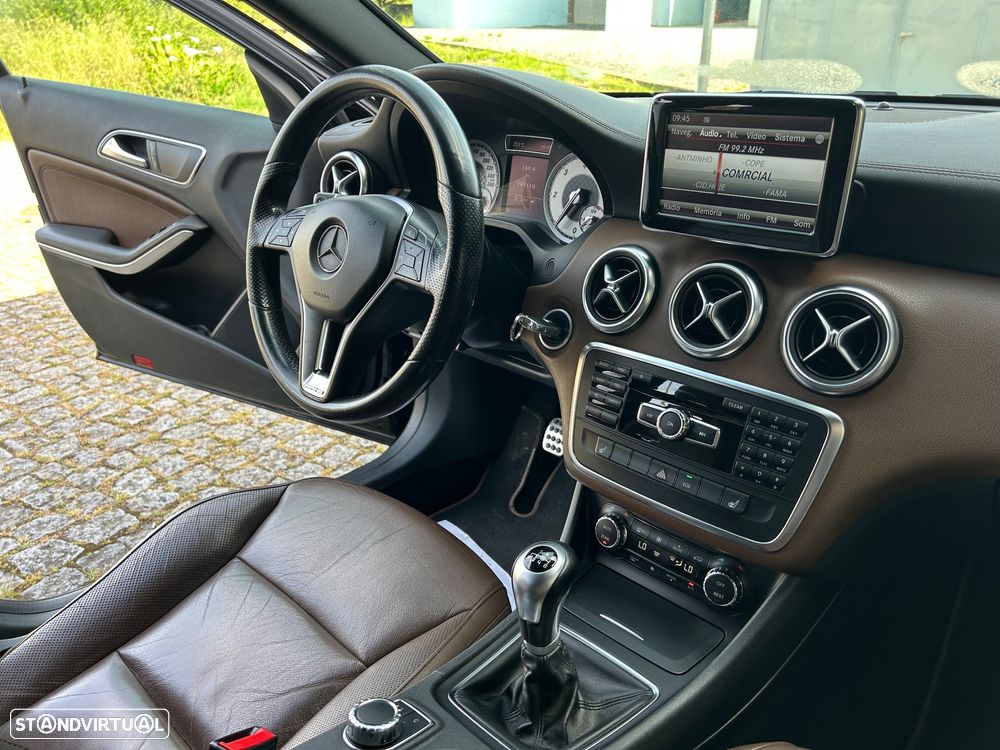 Mercedes-Benz A 200 CDI (BlueEFFICIENCY) AMG Sport - 20