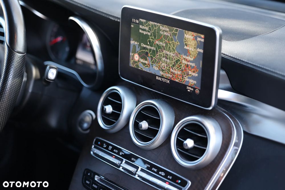 Mercedes-Benz GLC - 14