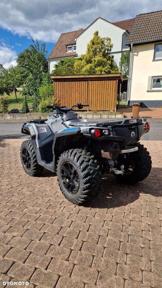 Can-Am Outlander