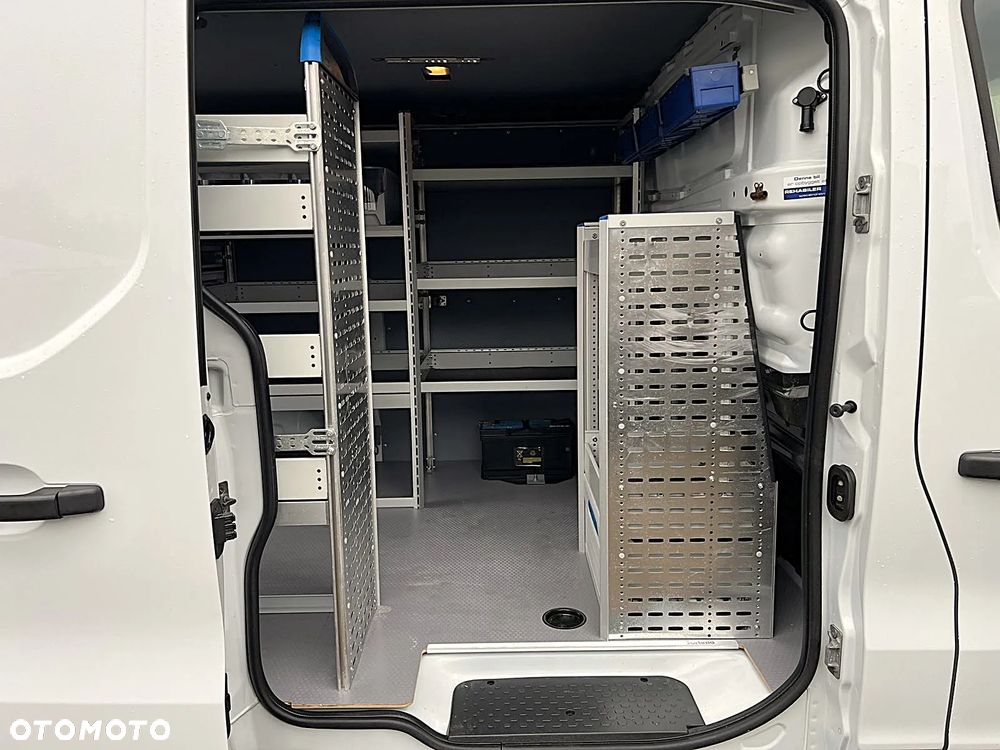 Renault Trafic Warsztat Sortimo - 21