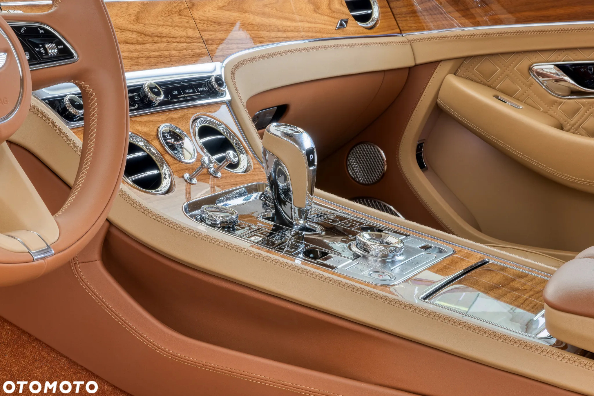 Bentley Continental GT V8 S - 17