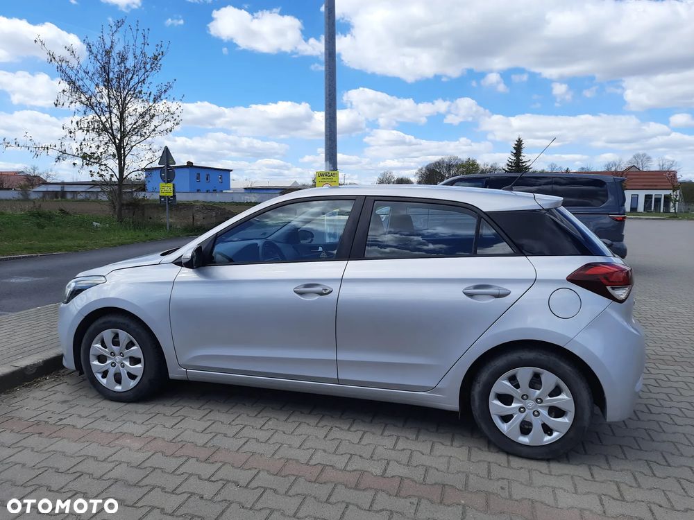 Hyundai i20 1.2 - 8