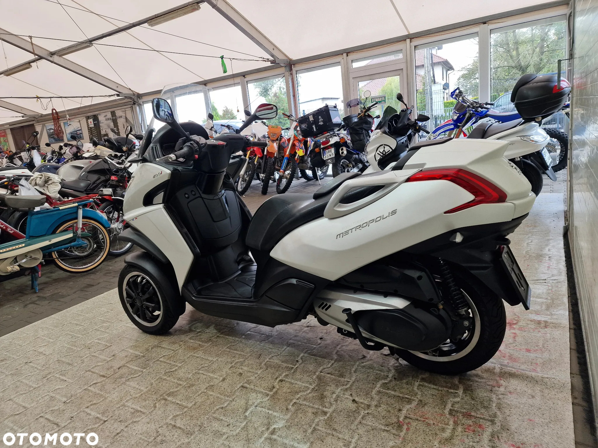 Peugeot Metropolis - 21
