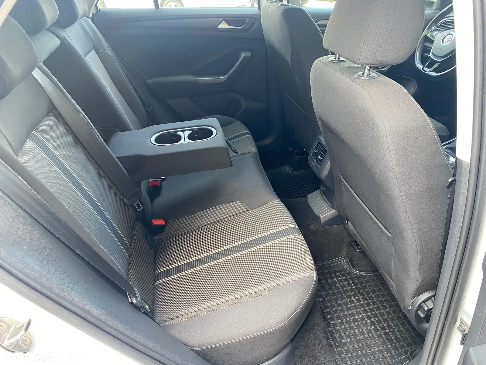 Volkswagen T-Roc 1.0 TSI Special Edition - 26