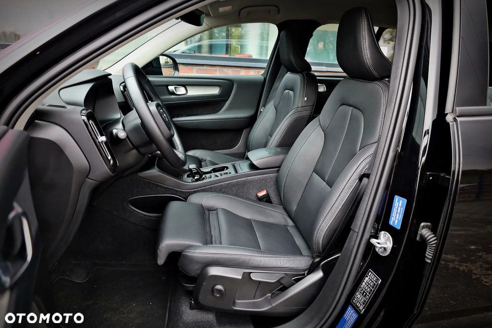 Volvo XC 40 - 18