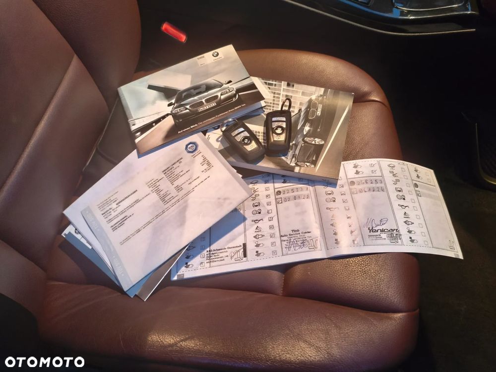 BMW Seria 5 520d Touring - 35