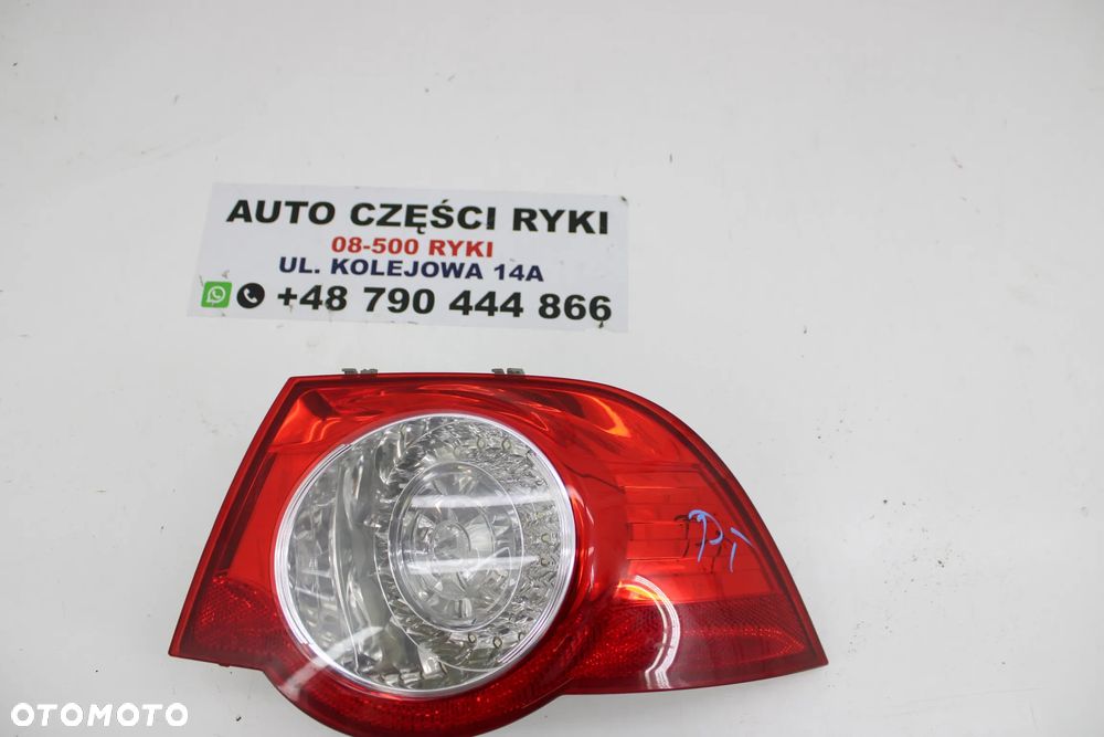VW EOS Lampa Tył Lewa Prawa - 3