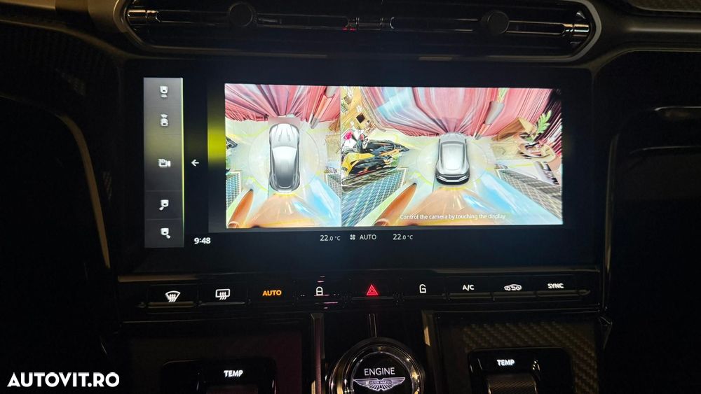 Aston Martin V8 Vantage - 38