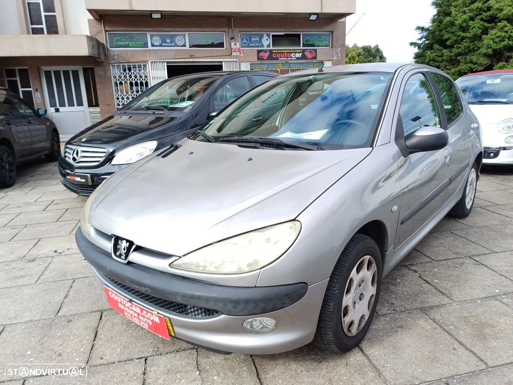 Peugeot 206 1.1 Color Line - 1