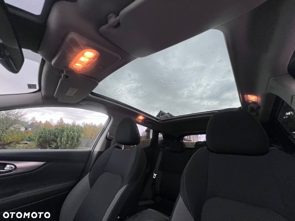 Nissan Qashqai 1.3 DIG-T N-Connecta - 20