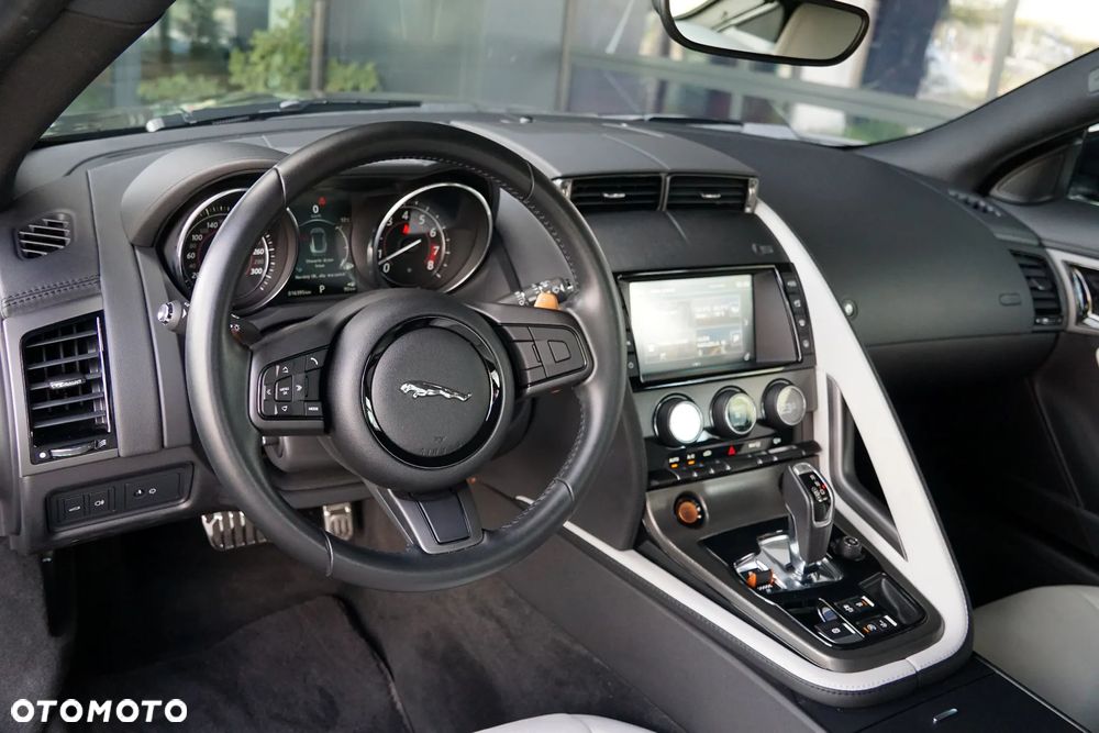 Jaguar F-Type S AWD - 37