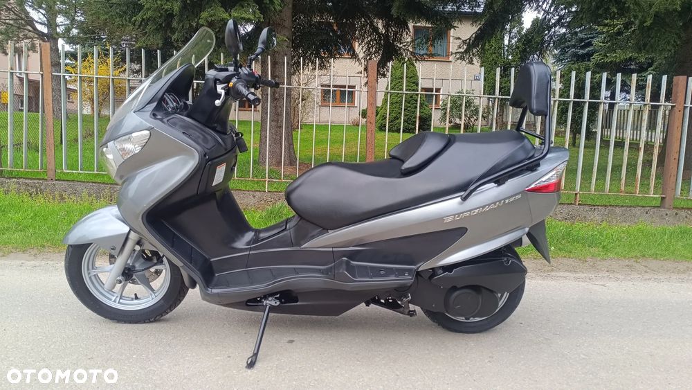 Suzuki Burgman - 9