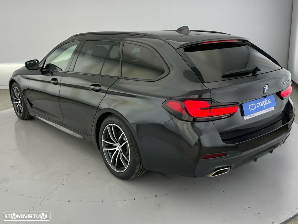 BMW 520 d Pack Desportivo M Auto - 26
