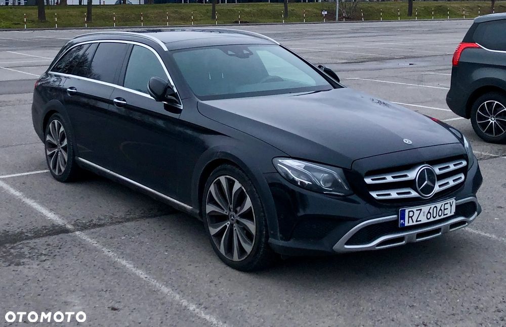 Mercedes-Benz Klasa E 220 d 4-Matic All-Terrain - 1