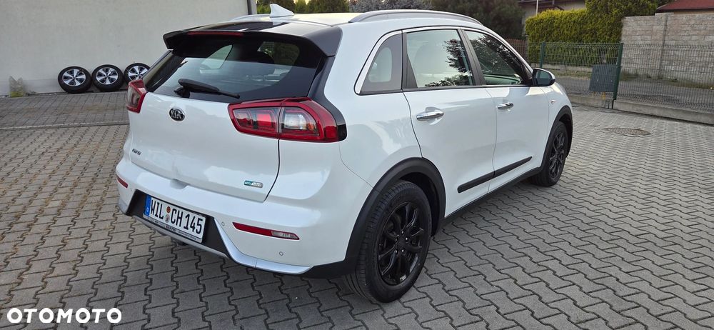Kia Niro 1.6 GDI Hybrid M - 6