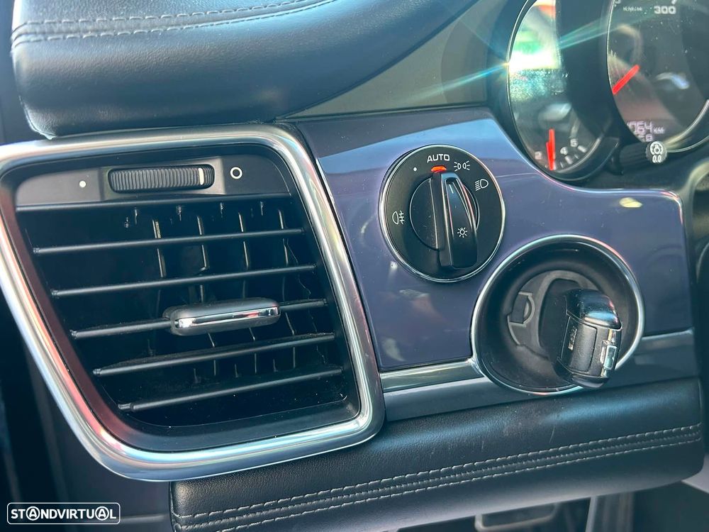 Porsche Panamera Platinum Edition - 20