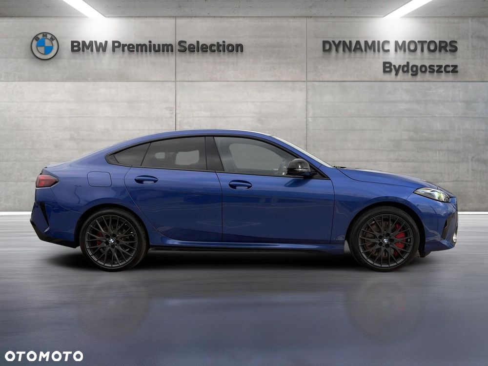 BMW Seria 2 220d mHEV - 8