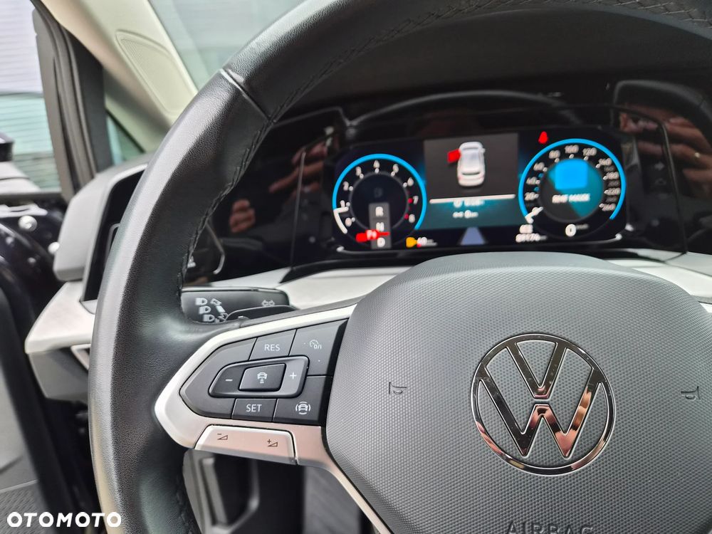 Volkswagen Golf 1.5 eTSI Life DSG - 26