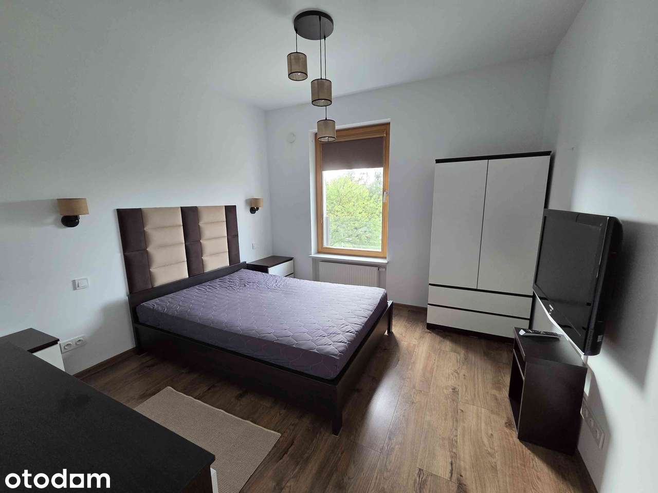 Dwupokojowy apartament blisko metra, miejsce garażowe.